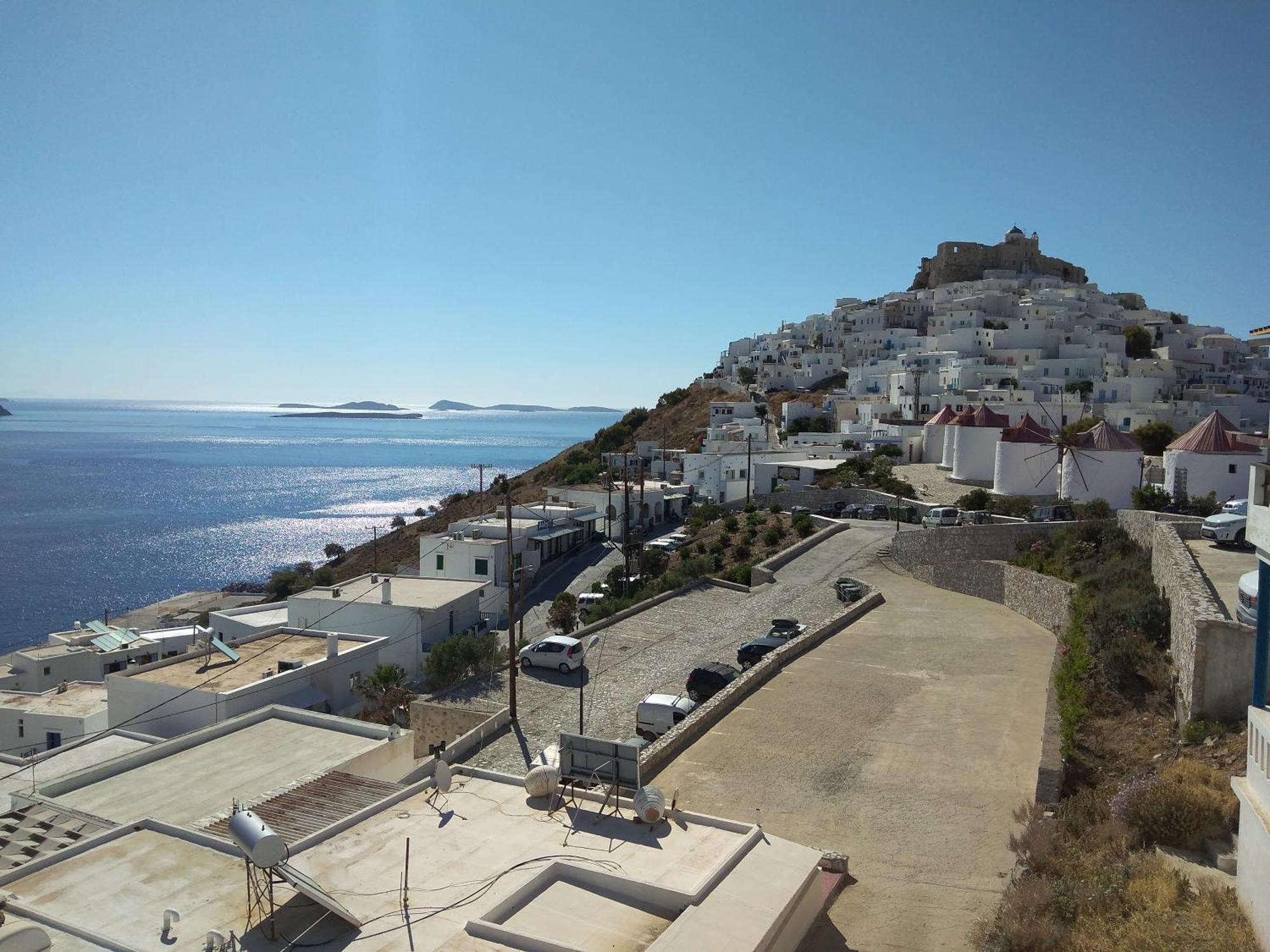 Θέαστρον - Theastron House With Great View In Chora Apartment Pera Gyalos Exterior photo